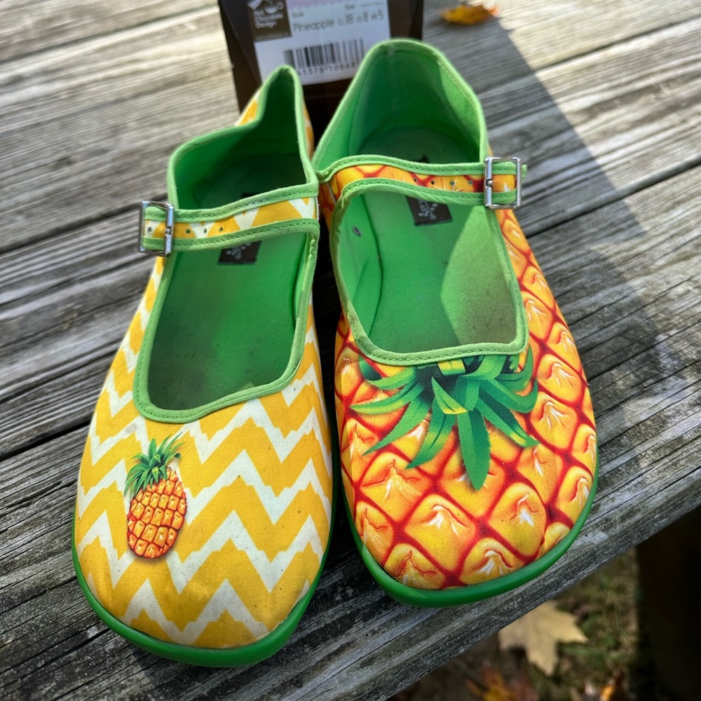 Women’s Shoes. Size 8 Pineapple pattern. Hot Chocolate Designs.